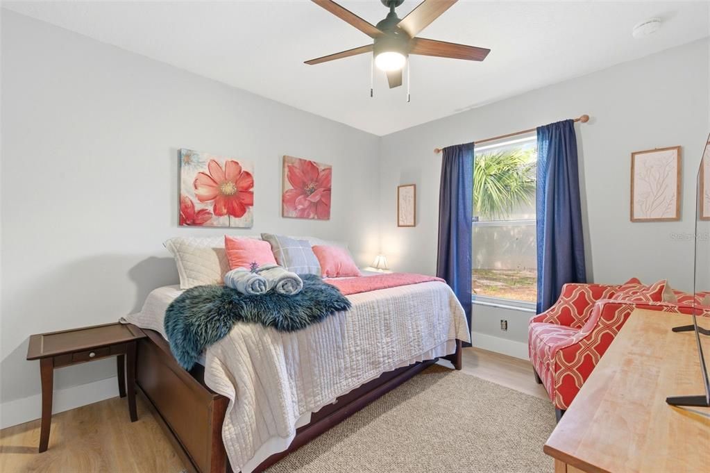 For Sale: $339,999 (3 beds, 2 baths, 1423 Square Feet)