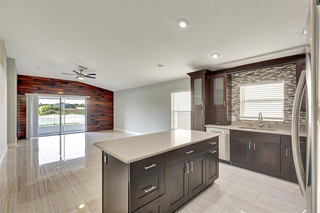For Sale: $340,000 (4 beds, 2 baths, 1995 Square Feet)