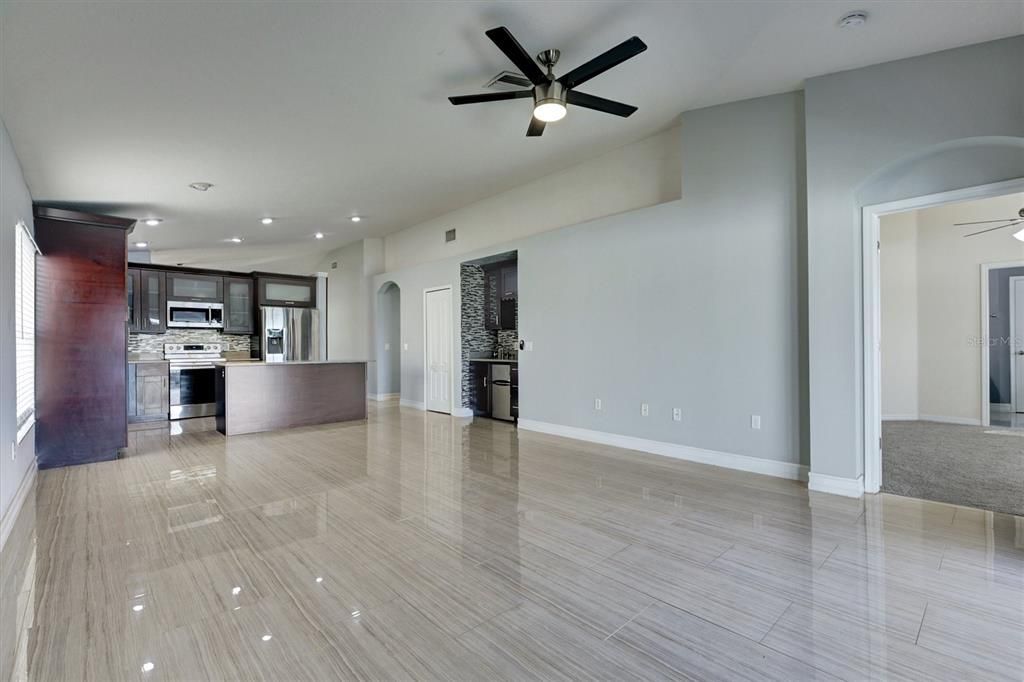 For Sale: $340,000 (4 beds, 2 baths, 1995 Square Feet)