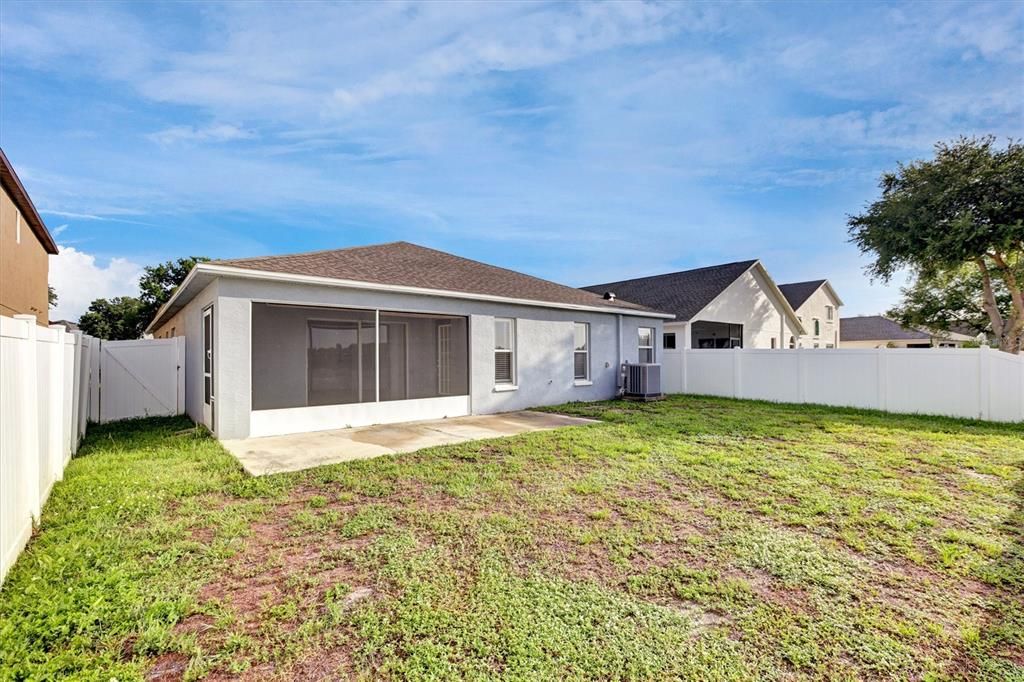 For Sale: $340,000 (4 beds, 2 baths, 1995 Square Feet)