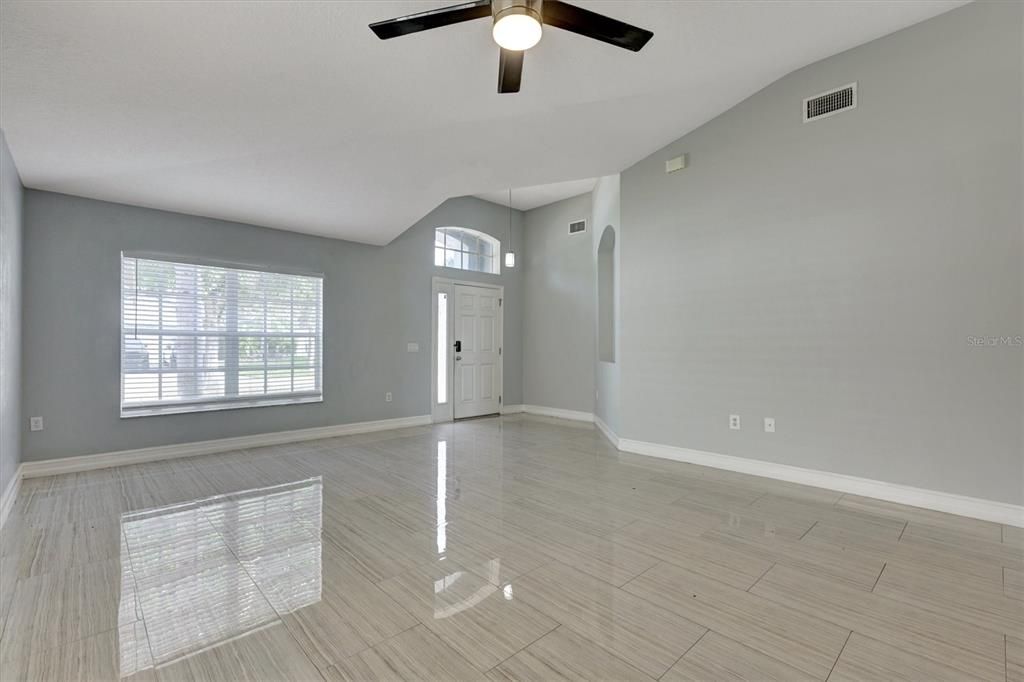 For Sale: $340,000 (4 beds, 2 baths, 1995 Square Feet)