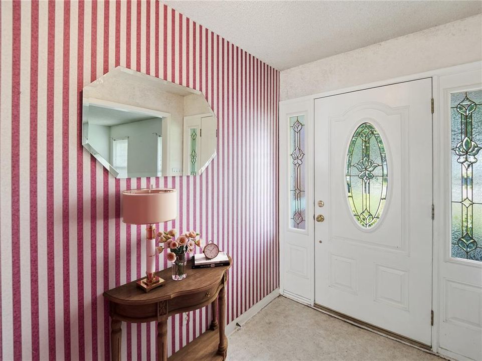 For Sale: $370,000 (4 beds, 2 baths, 1771 Square Feet)