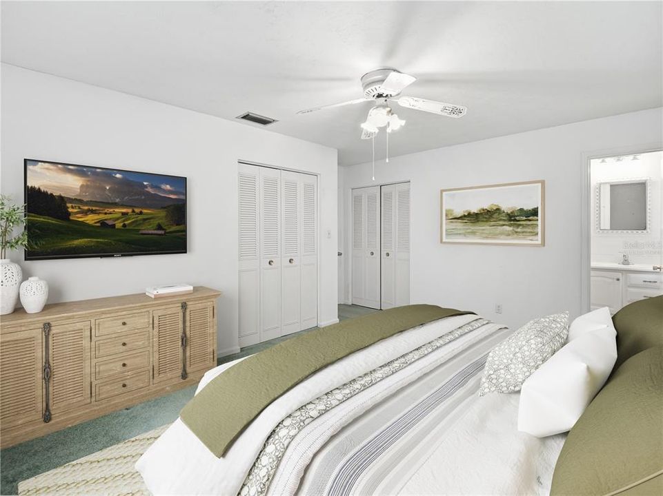 For Sale: $370,000 (4 beds, 2 baths, 1771 Square Feet)