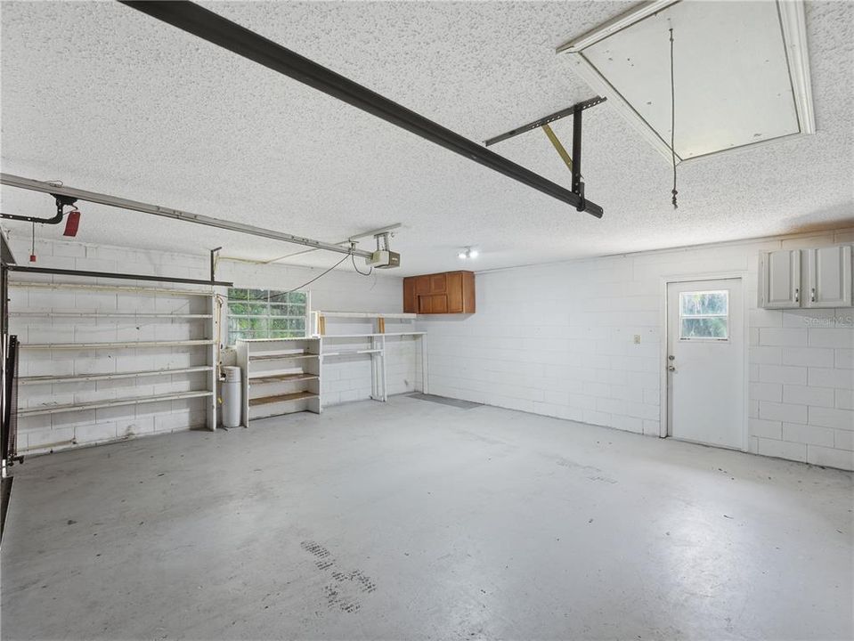 For Sale: $370,000 (4 beds, 2 baths, 1771 Square Feet)