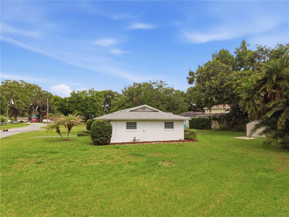 For Sale: $370,000 (4 beds, 2 baths, 1771 Square Feet)