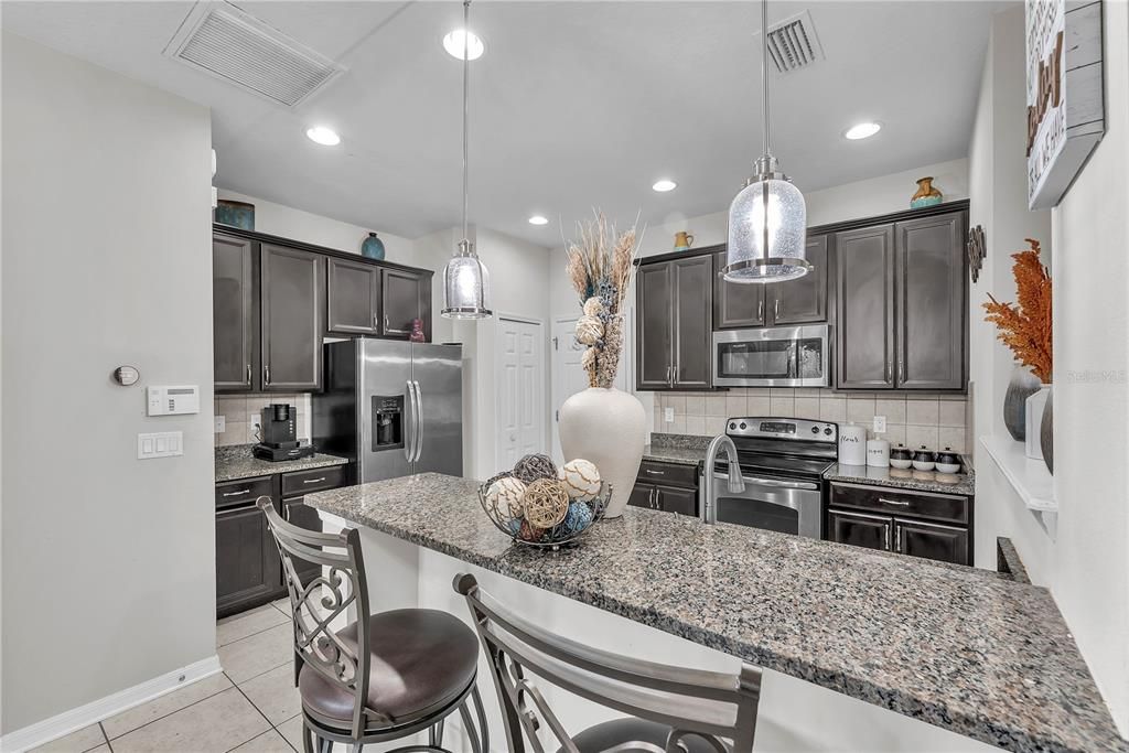 For Sale: $249,000 (3 beds, 2 baths, 1375 Square Feet)
