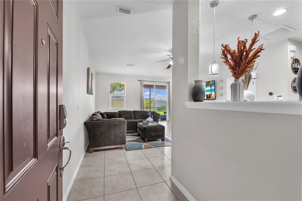 For Sale: $249,000 (3 beds, 2 baths, 1375 Square Feet)