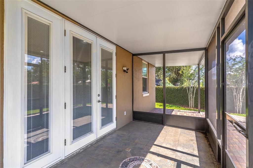 For Sale: $520,000 (3 beds, 2 baths, 1558 Square Feet)
