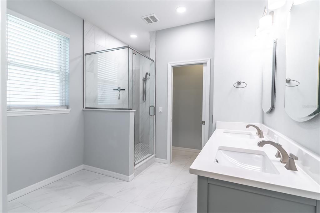For Sale: $520,000 (3 beds, 2 baths, 1558 Square Feet)