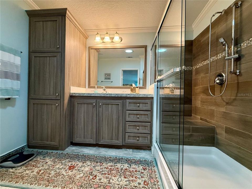 Activo con contrato: $259,000 (2 camas, 2 baños, 1443 Pies cuadrados)