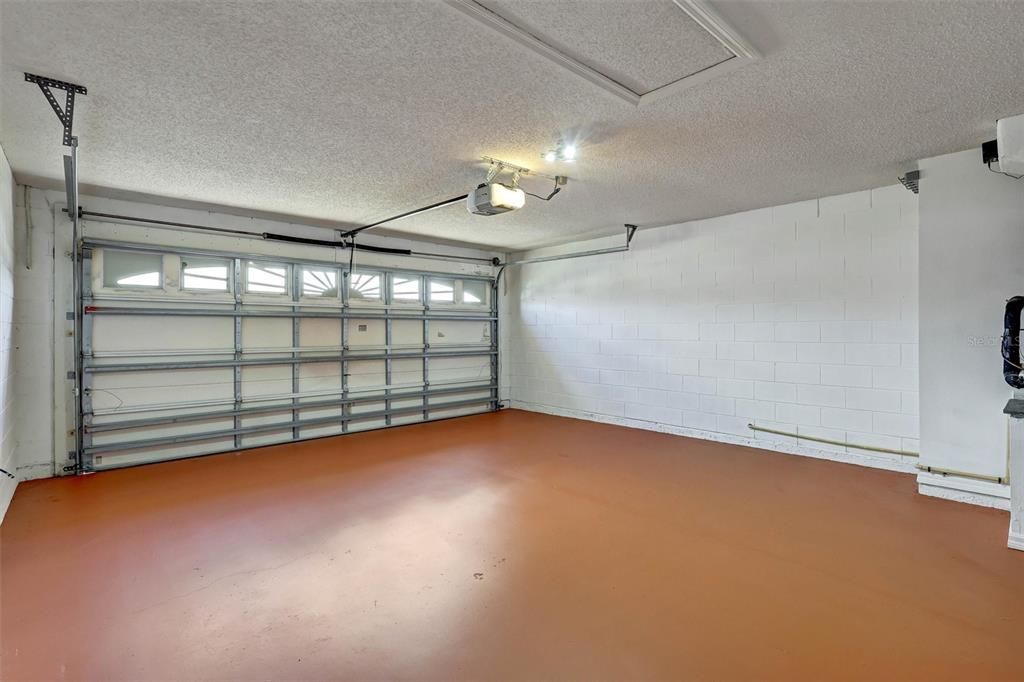 En Venta: $387,000 (4 camas, 2 baños, 1502 Pies cuadrados)