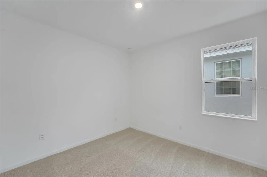 На продажу: $354,990 (4 спален, 3 ванн, 2110 Квадратных фут)
