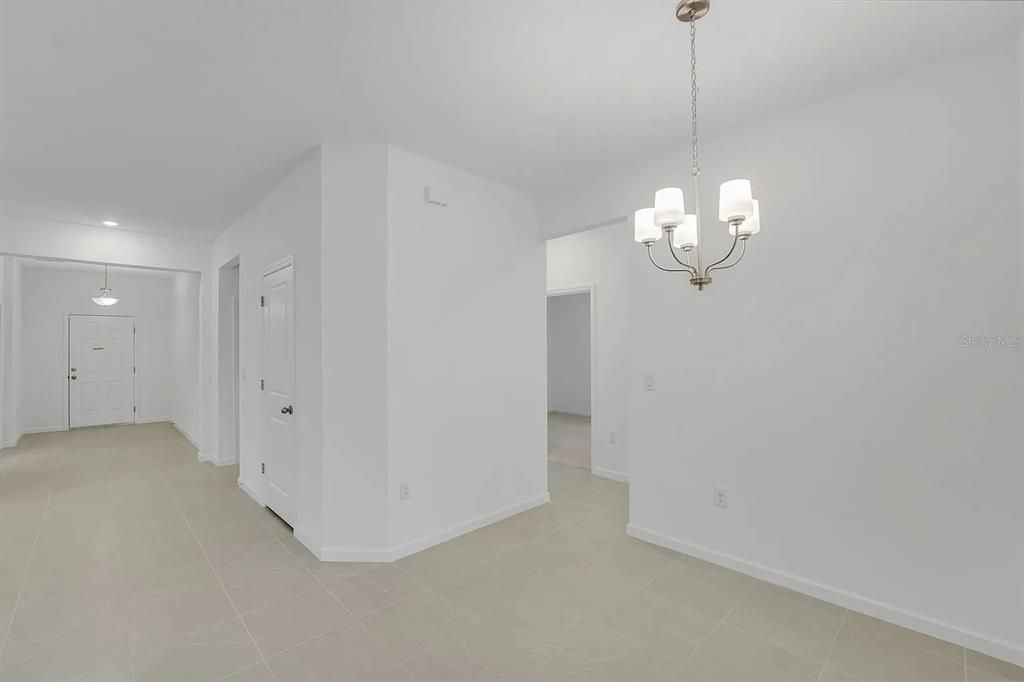 На продажу: $354,990 (4 спален, 3 ванн, 2110 Квадратных фут)