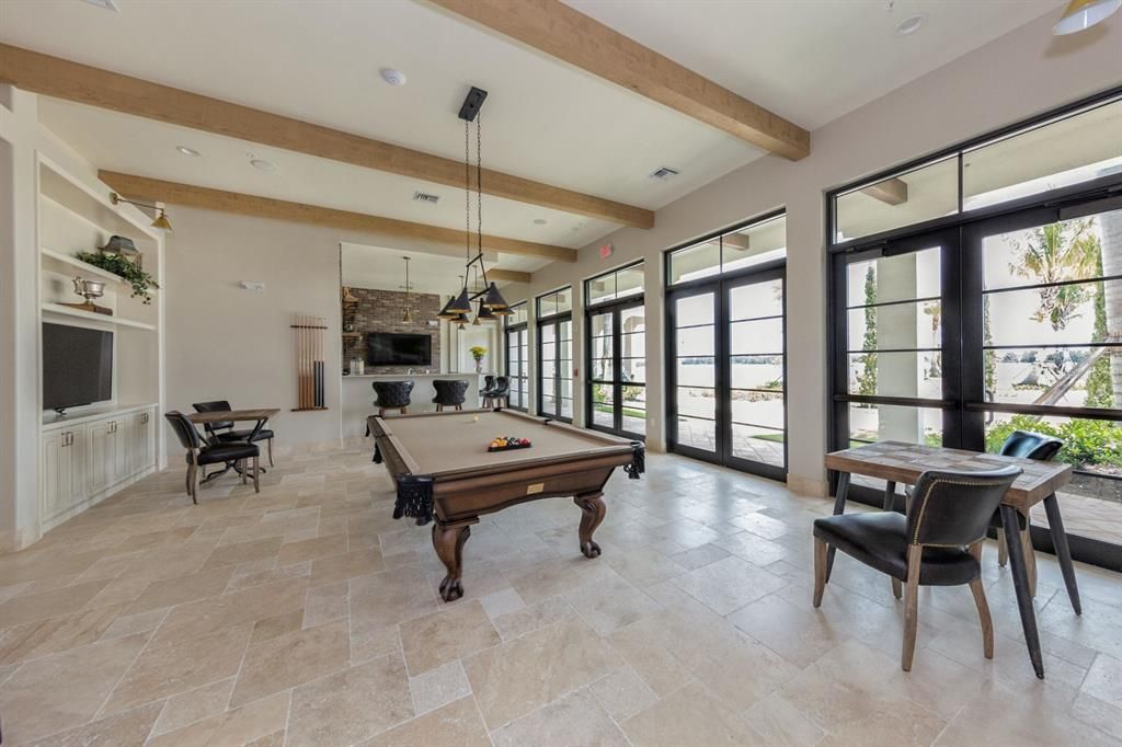 For Sale: $750,000 (3 beds, 2 baths, 1996 Square Feet)