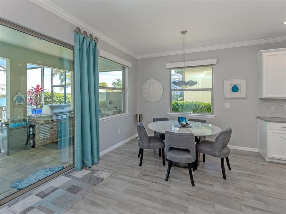 For Sale: $750,000 (3 beds, 2 baths, 1996 Square Feet)