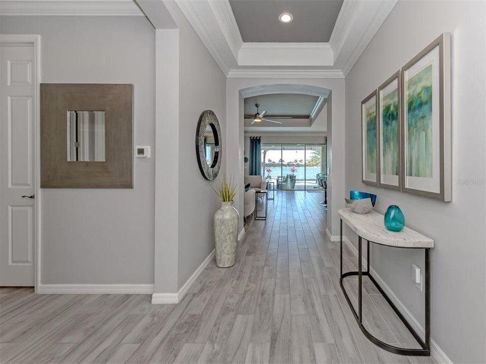 For Sale: $750,000 (3 beds, 2 baths, 1996 Square Feet)
