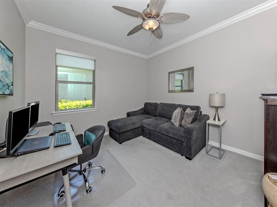 For Sale: $750,000 (3 beds, 2 baths, 1996 Square Feet)