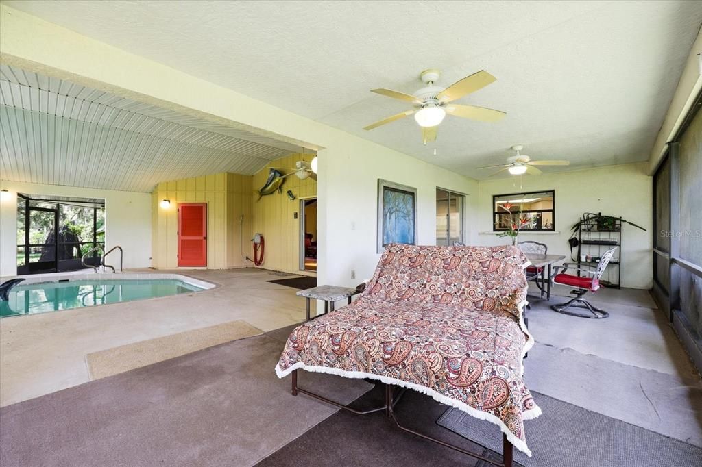 For Sale: $1,158,000 (4 beds, 3 baths, 3805 Square Feet)