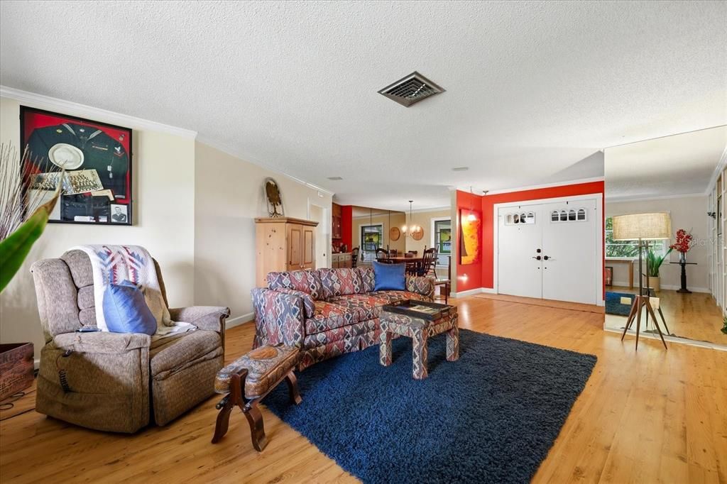 For Sale: $1,158,000 (4 beds, 3 baths, 3805 Square Feet)