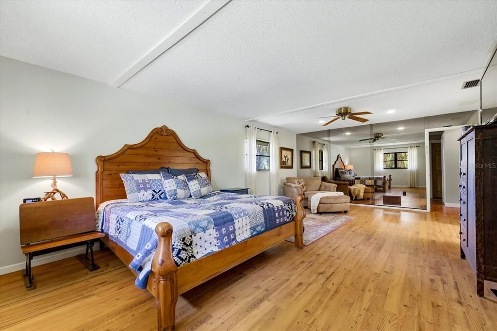 For Sale: $1,158,000 (4 beds, 3 baths, 3805 Square Feet)