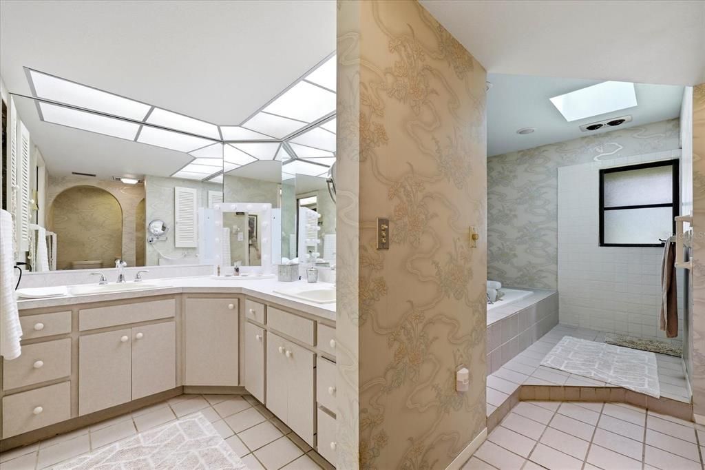 For Sale: $1,158,000 (4 beds, 3 baths, 3805 Square Feet)