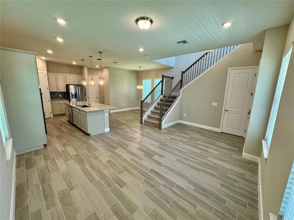 For Sale: $530,000 (3 beds, 2 baths, 2078 Square Feet)