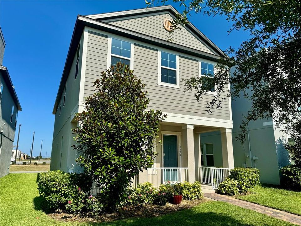 For Sale: $530,000 (3 beds, 2 baths, 2078 Square Feet)