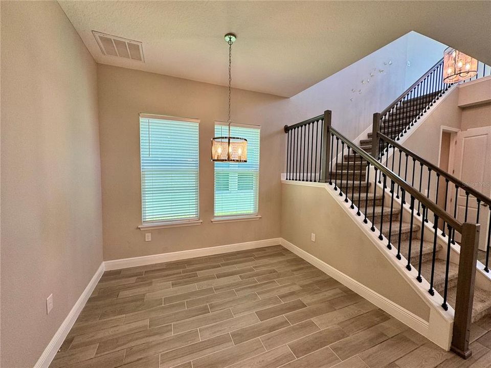 For Sale: $530,000 (3 beds, 2 baths, 2078 Square Feet)