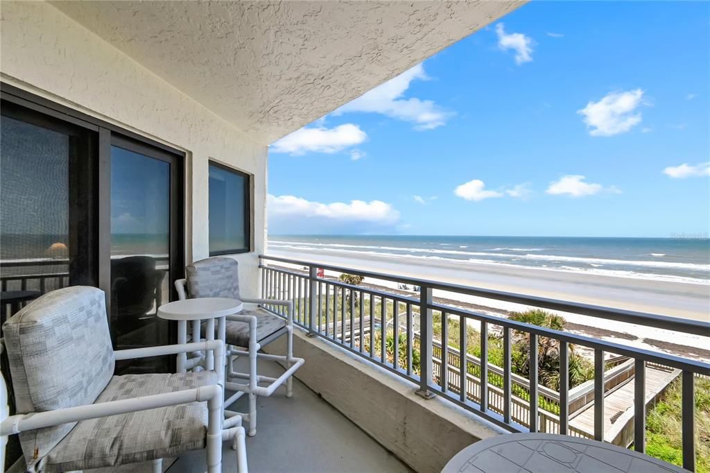 For Sale: $559,000 (2 beds, 2 baths, 1213 Square Feet)