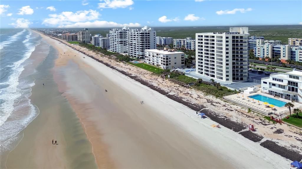 For Sale: $559,000 (2 beds, 2 baths, 1213 Square Feet)