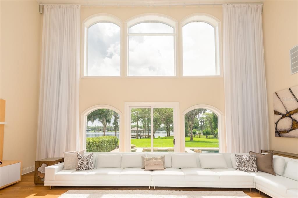 For Sale: $3,000,000 (5 beds, 3 baths, 5446 Square Feet)