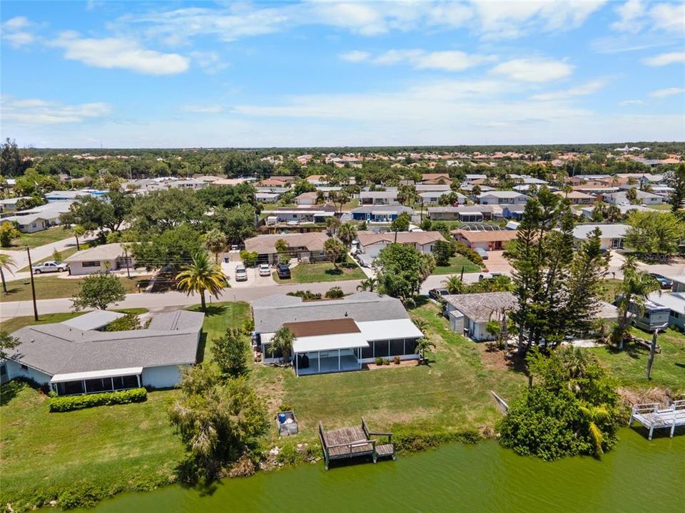На продажу: $359,000 (2 спален, 2 ванн, 1460 Квадратных фут)