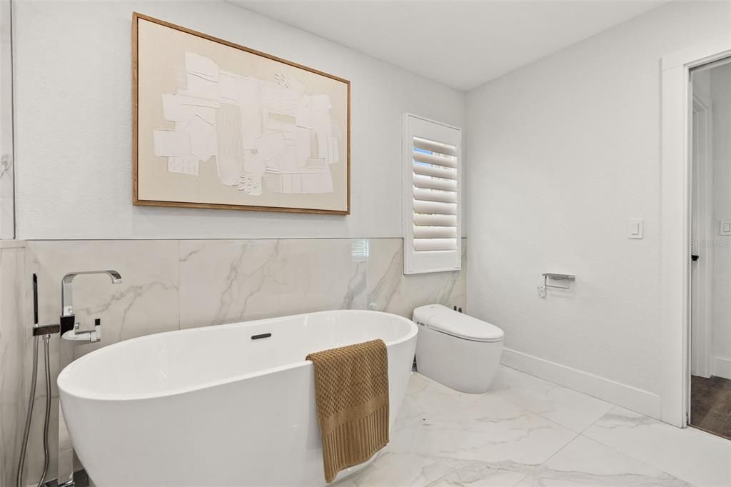 For Sale: $1,300,000 (4 beds, 3 baths, 2741 Square Feet)