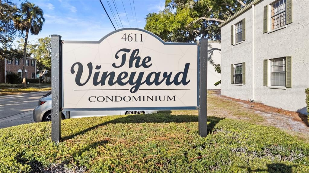 For Sale: $155,000 (1 beds, 1 baths, 560 Square Feet)
