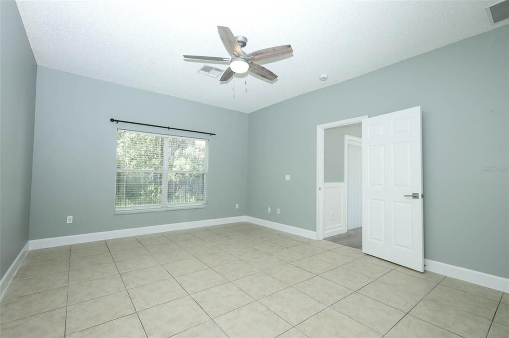 For Sale: $465,000 (4 beds, 2 baths, 2253 Square Feet)