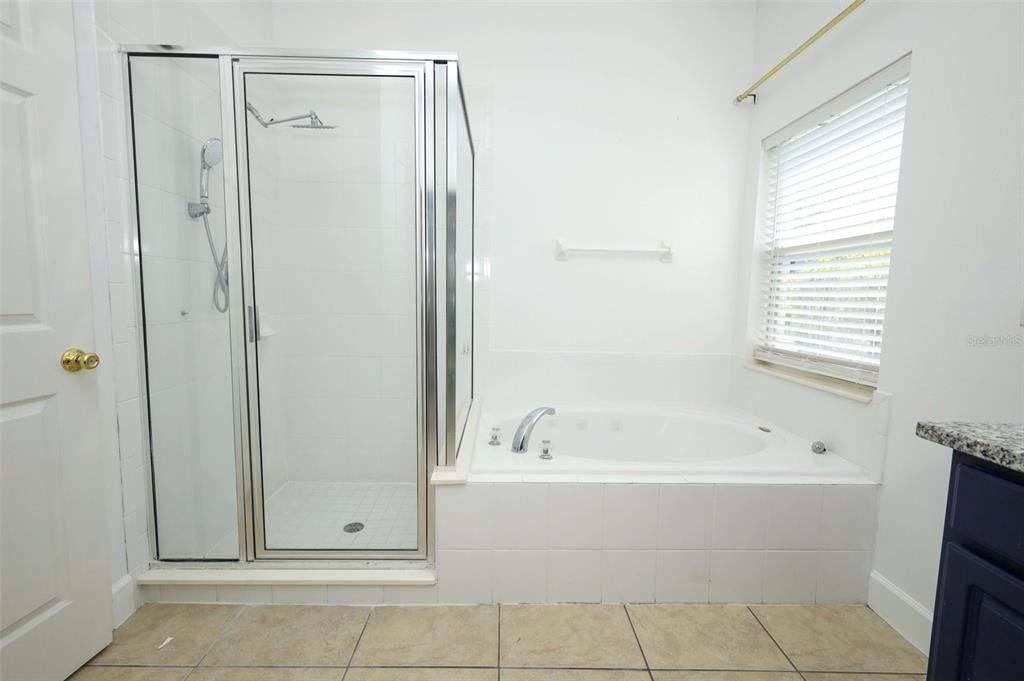 For Sale: $465,000 (4 beds, 2 baths, 2253 Square Feet)