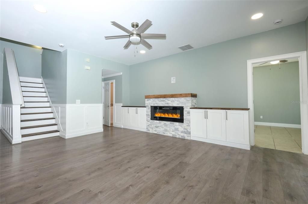 For Sale: $465,000 (4 beds, 2 baths, 2253 Square Feet)