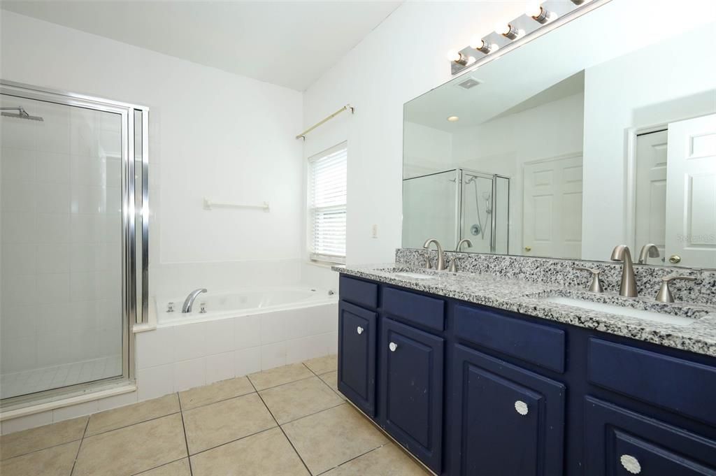 For Sale: $465,000 (4 beds, 2 baths, 2253 Square Feet)
