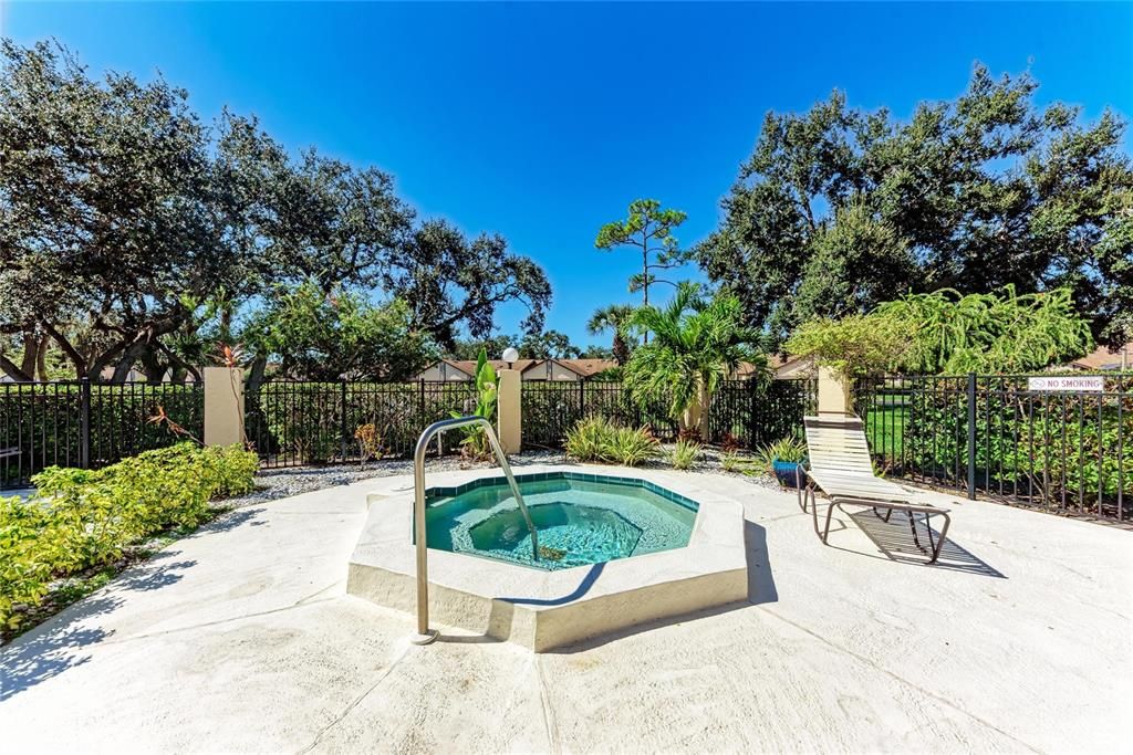 For Sale: $270,000 (2 beds, 2 baths, 1284 Square Feet)