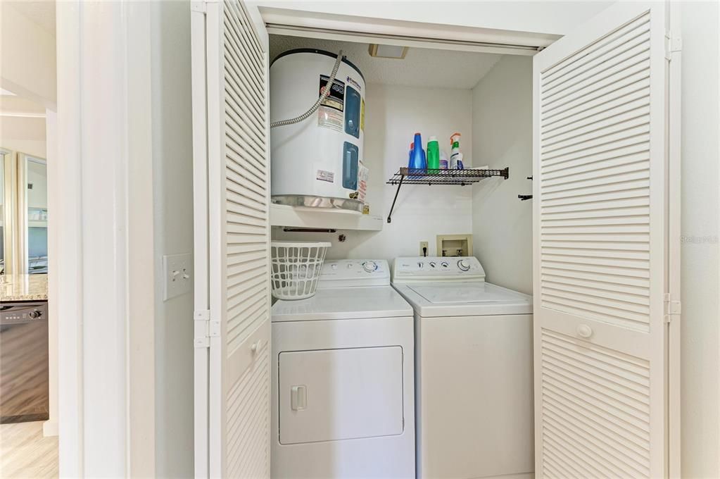 For Sale: $270,000 (2 beds, 2 baths, 1284 Square Feet)
