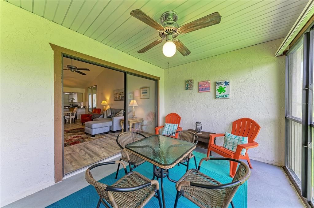 For Sale: $270,000 (2 beds, 2 baths, 1284 Square Feet)