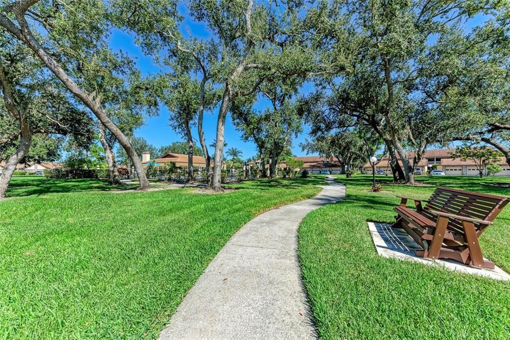 For Sale: $270,000 (2 beds, 2 baths, 1284 Square Feet)