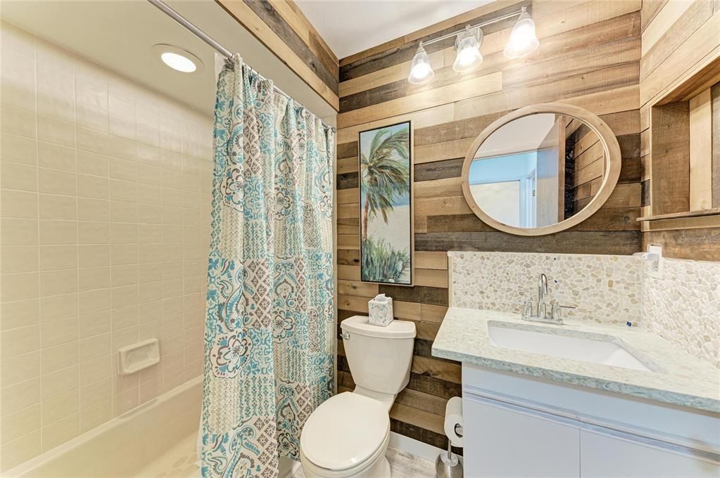 For Sale: $270,000 (2 beds, 2 baths, 1284 Square Feet)