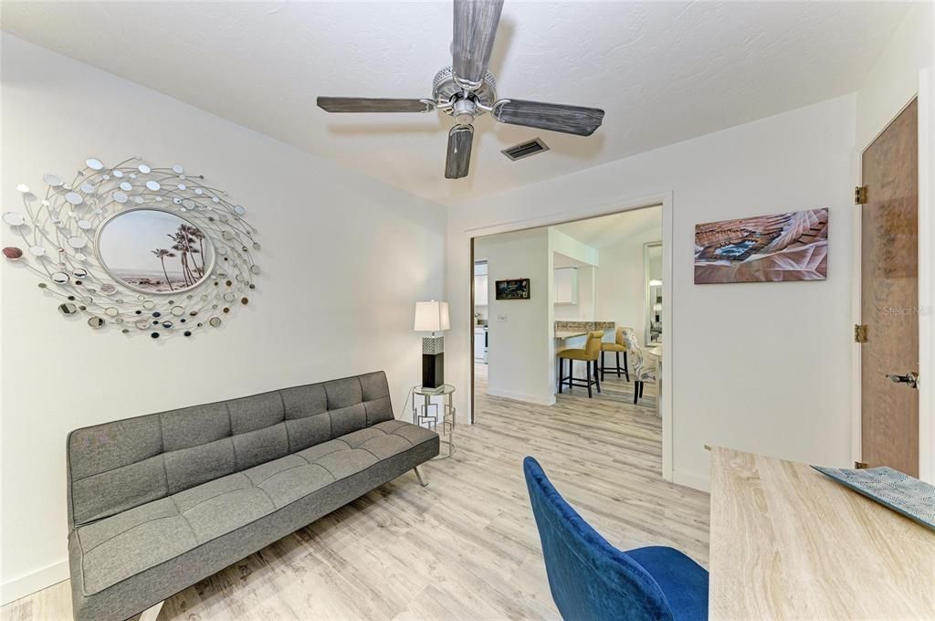 For Sale: $270,000 (2 beds, 2 baths, 1284 Square Feet)