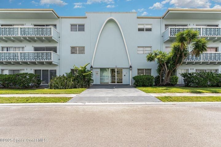 Recently Sold: $95,000 (1 beds, 1 baths, 680 Square Feet)