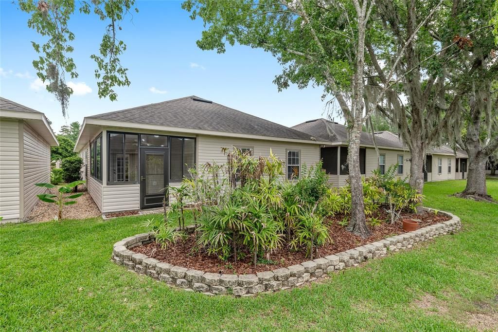 Activo con contrato: $265,000 (3 camas, 2 baños, 1514 Pies cuadrados)