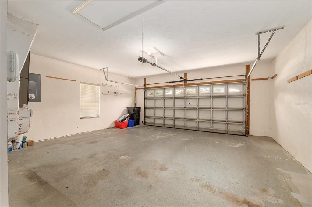 Activo con contrato: $265,000 (3 camas, 2 baños, 1514 Pies cuadrados)