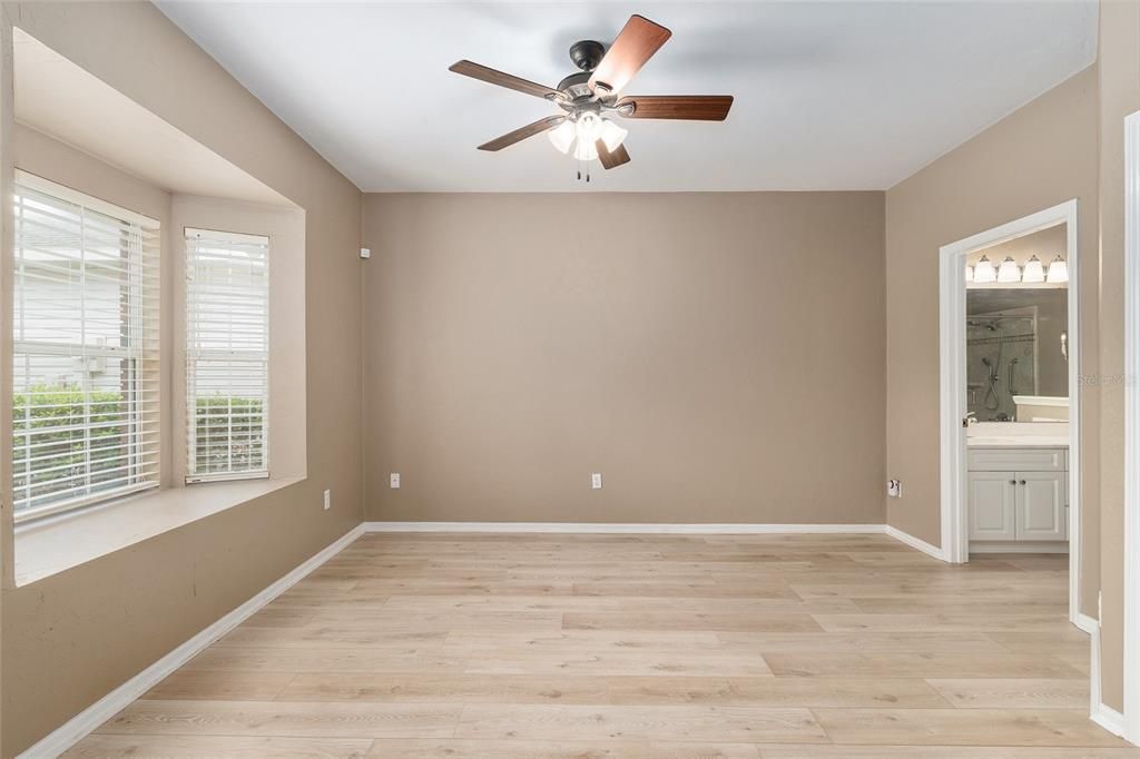 Activo con contrato: $265,000 (3 camas, 2 baños, 1514 Pies cuadrados)