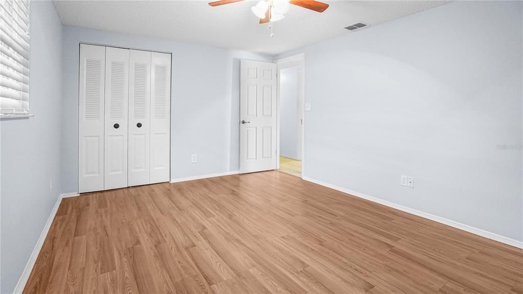 For Sale: $385,000 (3 beds, 2 baths, 1589 Square Feet)