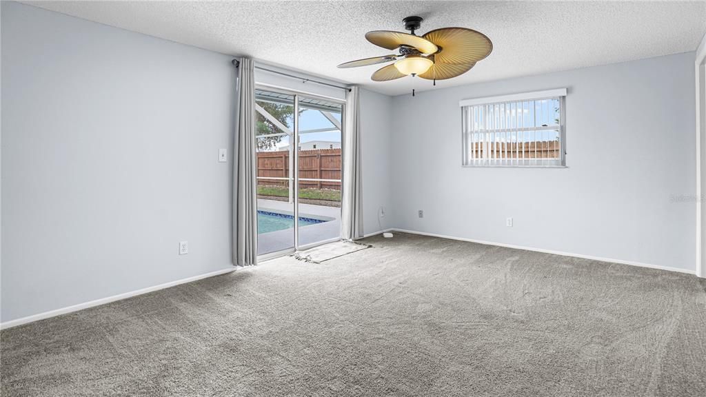 For Sale: $385,000 (3 beds, 2 baths, 1589 Square Feet)